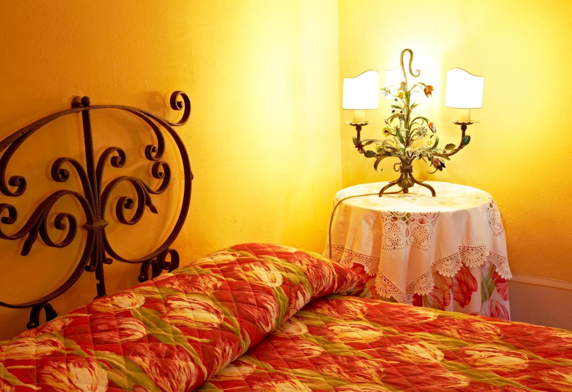 Relais Villa Belpoggio - Residenza D'Epoca Loro Ciuffenna Habitación foto